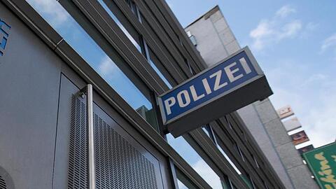 Bereits Anfang August 2018 hatte die Juristin Anzeige bei der Polizei in Frankfurt erstattet. Symbolbild: Boris Roessler/Archiv