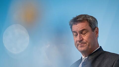 Der bayerische Regierungschef Markus Söder gibt nach dem Sonder-Koalitionsausschuss ein Statement zum Fall des stellvertretenden Ministerpräsidenten Aiwanger ab.
