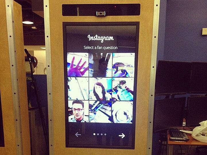 Wartet auf den Einsatz bei den Golden Globes: die InstaStop Video Q&A Station