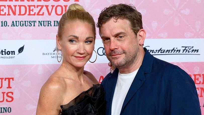 Liesa Maria Potthoff und Sebastian Bezzel spielen in "Steckerlfischfiasko" wieder das On-off-Paar Susi und Franz.