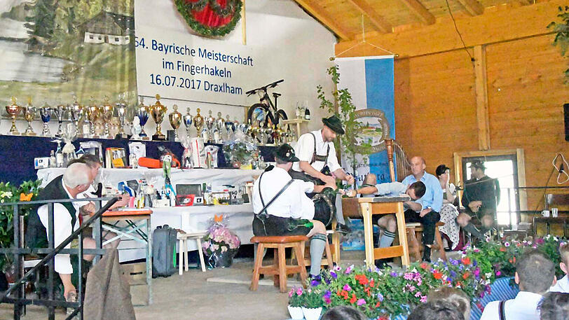 64. Bayerische Meisterschaft im Fingerhakln. Die Bilder.