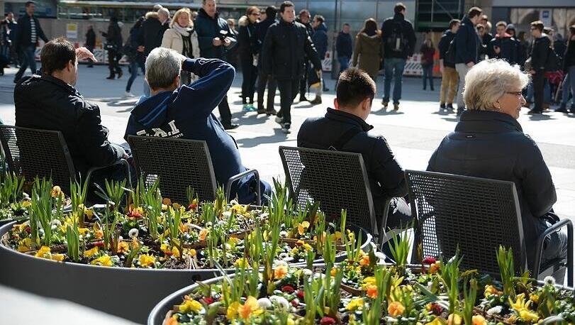 2016 sind zum ersten Mal Stühle in der Innenstadt aufgestellt worden.