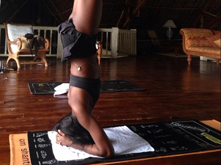 Naomi Campbell beginnt den Tag mit Yoga