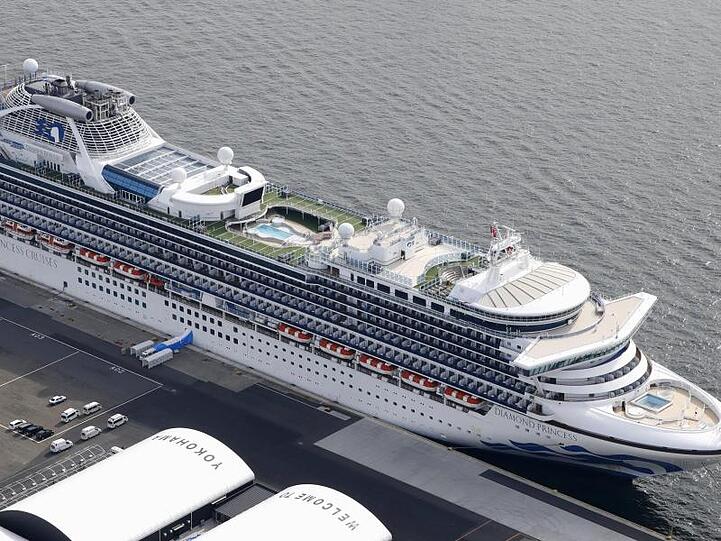 Unter Quarantäne: Das Kreuzfahrtschiff "Diamond Princess" im Hafen von Yokohama.