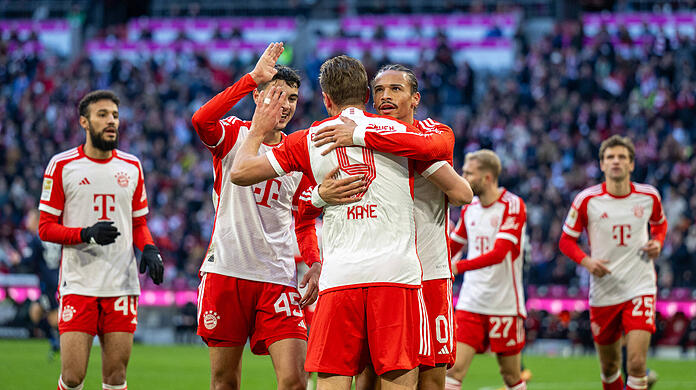 Der FC Bayern gewinnt gegen Heidenheim mit 4:2.