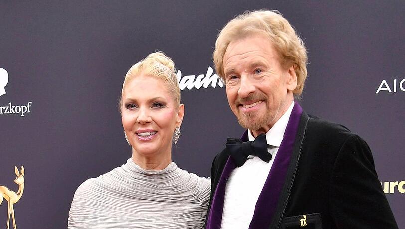 Thomas Gottschalk möchte sich nach einem erfreulichen Ergebnis einer Krebskontrolle mit seiner Karina auf "die schönen Dinge" konzentrieren. Thomas Gottschalk möchte sich nach einem erfreulichen Ergebnis einer Krebskontrolle mit seiner Karina auf "die schönen Dinge" konzentrieren.