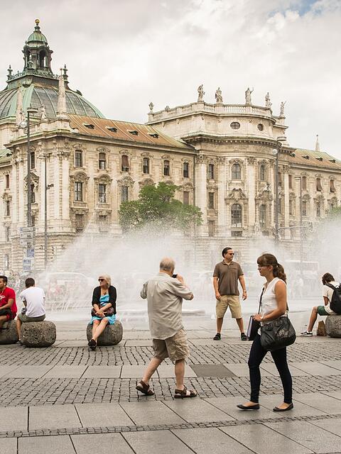 Am M&uuml;nchner Stachus soll am Samstag eine riesige Wasserschlacht stattfinden.
