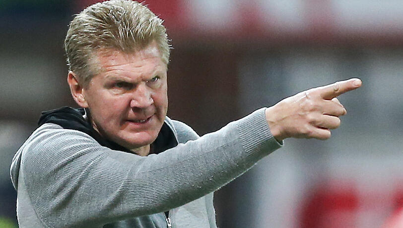 Stefan Effenberg: "Das Problem ist, dass niemand kommuniziert, wie hoch diese Geldstrafe wirklich ist – und wohin das Geld geht." Stefan Effenberg: "Das Problem ist, dass niemand kommuniziert, wie hoch diese Geldstrafe wirklich ist – und wohin das Geld geht."