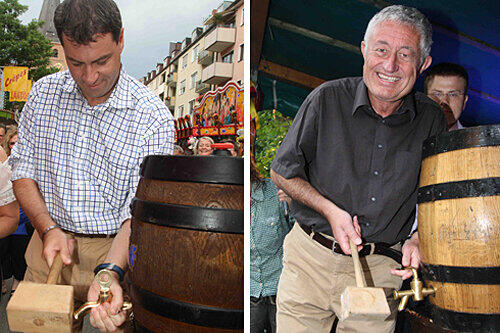 Drei Schläge, dann läuft das Bier: Minister Markus Söder (CSU, li.) beim Anzapfen mit Brauerei-Chefin Doris Weid-Gundel. Wenig Platz zum Schwungholen: Bürgermeister Horst Förther zapft mit vier Schlägen an. Hinter dem Fass steht Stadrat Marcus König.