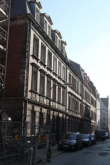Ex-Glasscherbenviertel mit Kultfaktor: In Gostenhof (hier die Mittlere Kanalstraße) werden Altbauten aufgehübscht.