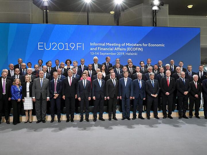 Die Wirtschafts- und Finanzminister der EU-Staaten haben sich in Helsinki mit der Eurogruppe getroffen.