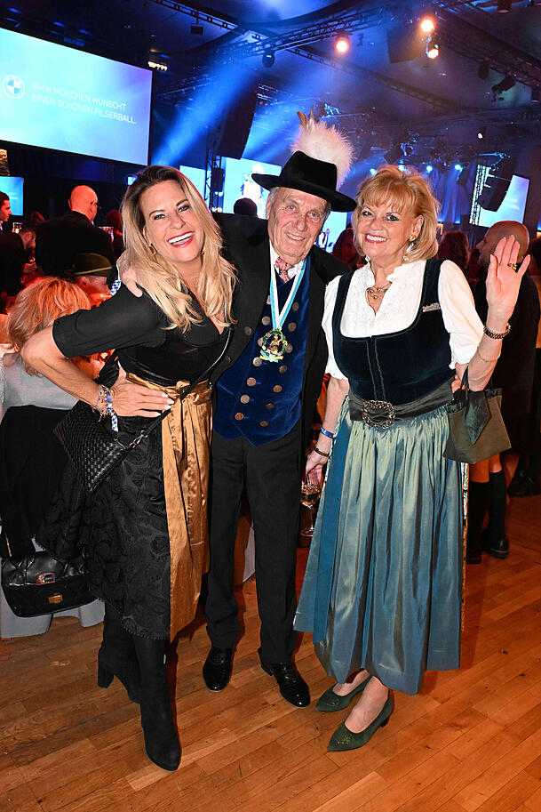 Silja Steinber mit Günter und Margot Steinberg. Silja Steinber mit Günter und Margot Steinberg.