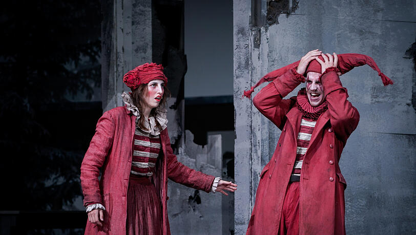 Anna Norz und Maximilian Bender in "Tyll".