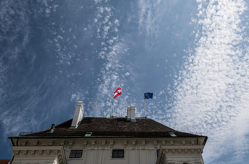 Weiß der Himmel, wer im Herbst als neuer Bundespräsident in die Wiener Hofburg einzieht.