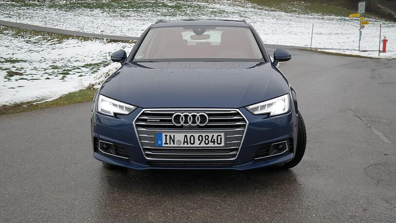 Der neue Audi A4 Avant der sechsten Modellgeneration verbindet schickes Design mit praktischen Werten.