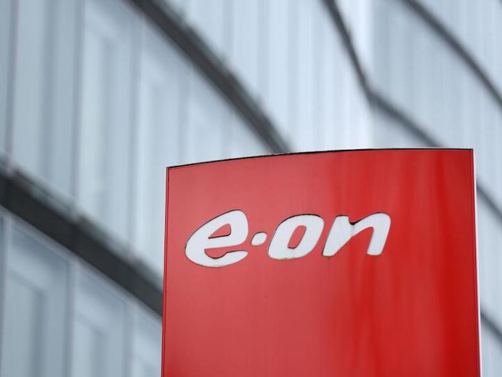 Branchenführer Eon fürchtet keine nachhaltigen Folgen des gesunkenen Stromverbrauchs.