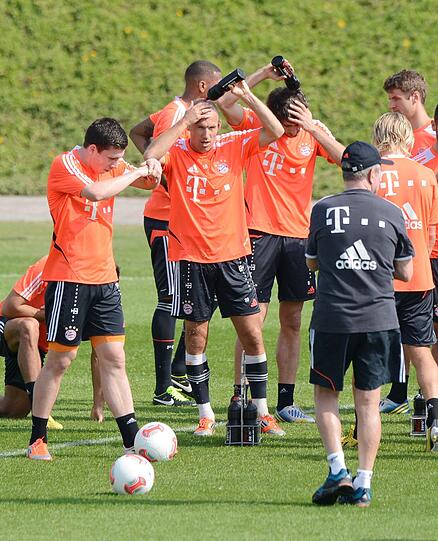 Die Bayern beim Morgentraining an Tag 3 in Doha.