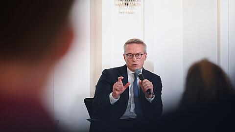 "Wenn ein Anbieter eine solche Technologie bereitstellt, sollten wir in sie investieren", sagt Karsten Wildberger. (Archivbild)