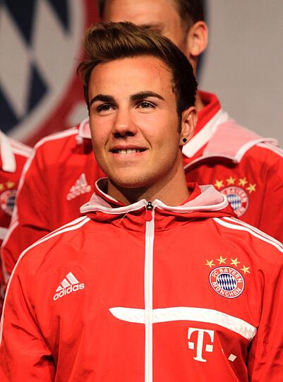 PLATZ 2 Mario Götze: Der Schwabe entschied sich im April 2013 für einen Wechsel von Borussia Dortmund zum FC Bayern. Ablösesumme: 37.000.000 Euro.