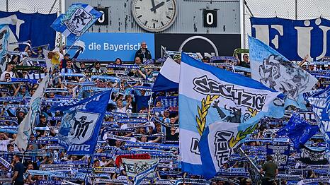 Die Westkurve des TSV 1860.
