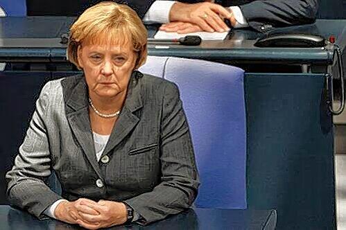 Eine nachdenkliche Angela Merkel gestern im Bundestag.