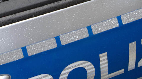 Polizeistreife im Einsatz (Symbolbild).