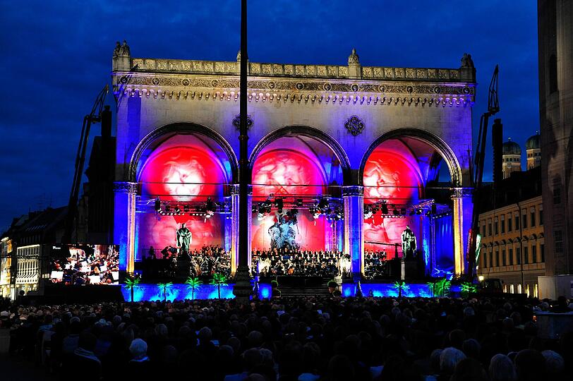 Das Symphonieorchester des Bayerischen Rundfunks bei "Klassik am Odeonsplatz"