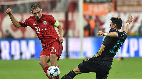 Treffen im Februar wieder aufeinander: Philipp Lahm (l.) und Mesut Özil.