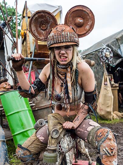 Die Metal-Fans pilgern mal wieder nach Wacken. Hier gibt's die besten Bilder!