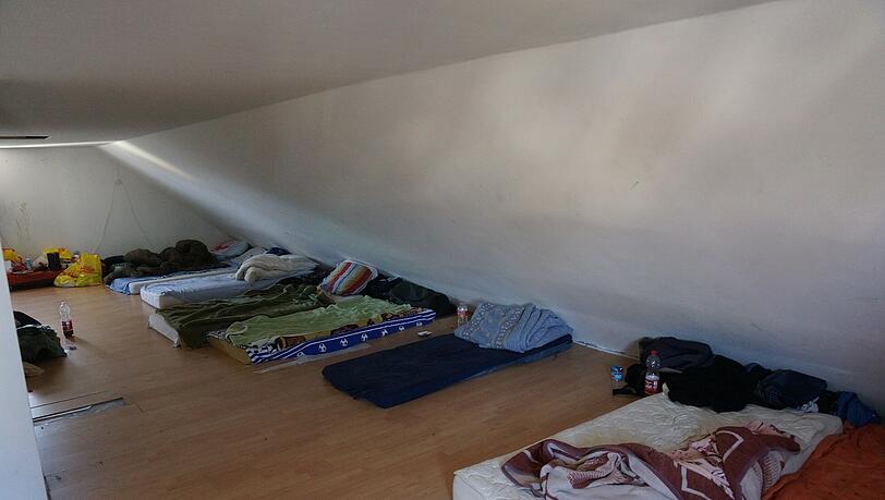 200 Euro Miete wurden hier verlangt - pro Matratze. 200 Euro Miete wurden hier verlangt - pro Matratze.