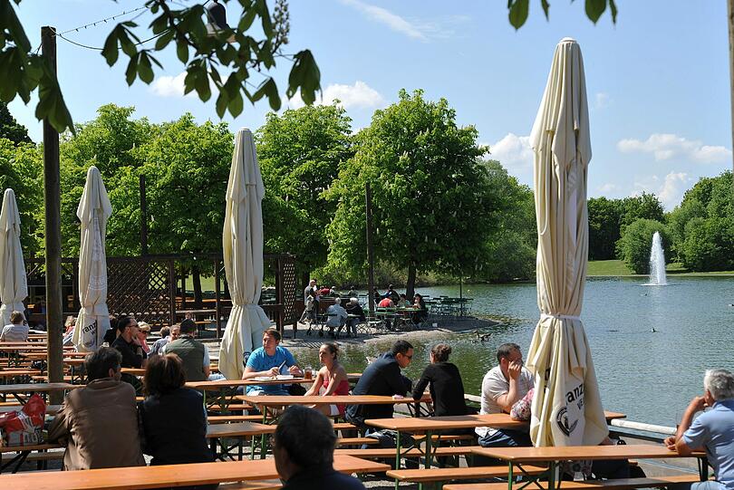 Seaside: Direkt am Ostparksee liegt der Michaeligarten &ndash; ein Ambiente, das in München an nur wenigen
Orten zu finden ist.