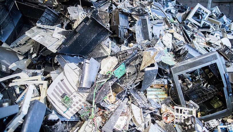 Seit Neuestem kann man Elektromüll im Supermüll abgeben.