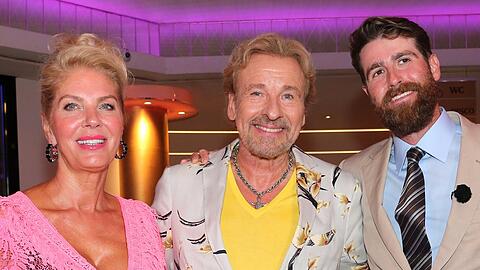 Verstehen sich prächtig: Karina Mroß, Thomas Gottschalk und Sohn Roman Gottschalk (r.).
