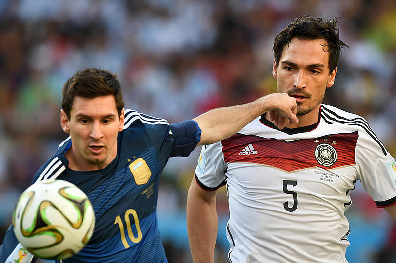 Mats Hummels: Weltmeister! Note 1. Von Messi mehrmals überlaufen, klare Temponachteile. Später stabilisierte er sich. In der Luft stark, aber Stellungsfehler (97.). Belohnt für ein super Turnier.