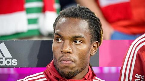 Renato Sanches vom FC Bayern München schaut konzentrtiert in die Ferne. Foto: Matthias Balk/Archiv