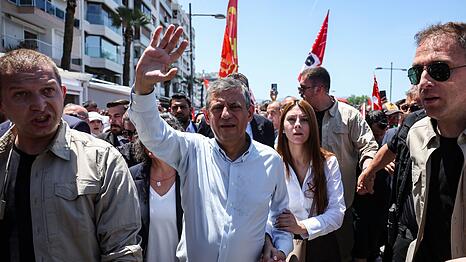 Nach wochenlangem Konflikt um die F&uuml;hrung der t&uuml;rkischen Oppositionspartei CHP w&auml;hlt &Ouml;zg&uuml;r &Ouml;zel nun einen neuen Weg. (Archivbild)