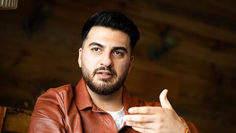 Tahsim Durgun m&ouml;chte der Generation seiner Eltern eine Stimme geben.