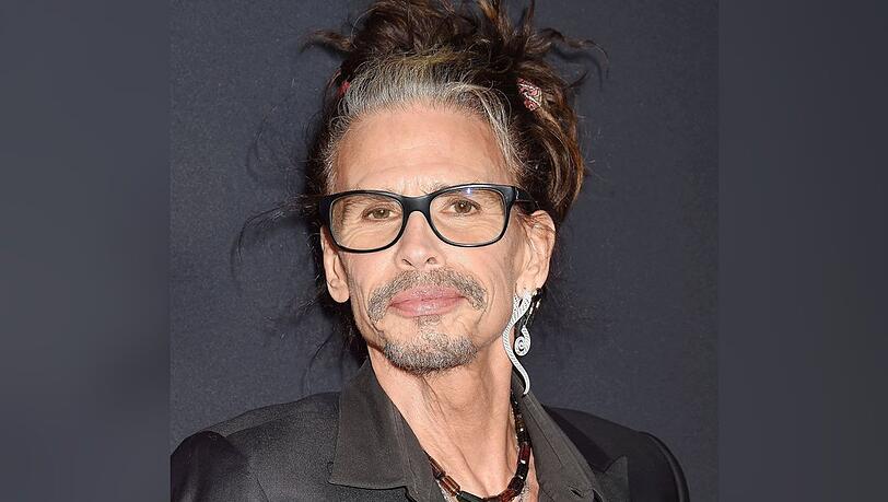 Steven Tyler muss sich von einer nicht näher genannten Krankheit erholen.