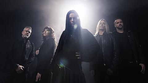 Evanescence ver&ouml;ffentlichen im Juni ihre sechste Platte.