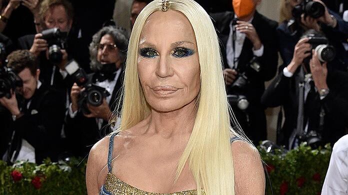 Donatella Versace an ihrem 67. Geburtstag auf der MET-Gala...