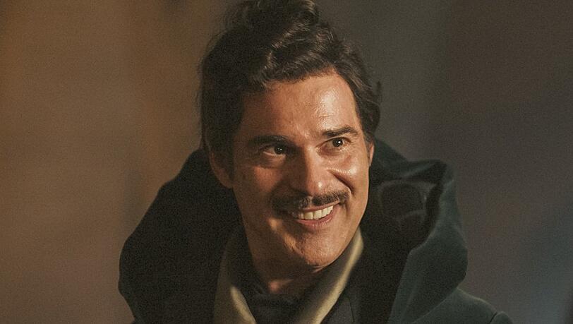 In "Hui Buh und das Hexenschloss" spielt Rick Kavanian den Adjutanten Charles.