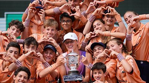French-Open-Siegerin Iga Swiatek ist die Tennis-Königin von Paris.