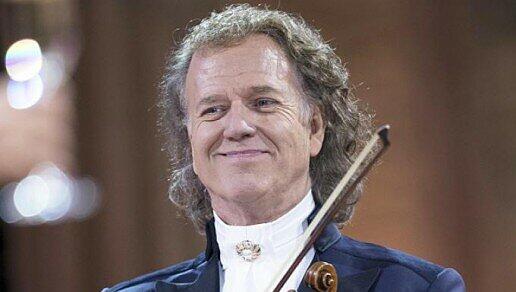 Der Violinist und Entertainer André Rieu feiert das 30-jährige Bestehen seines Johann Strauss Orchesters. Das Event wird live in ausgewählte Kinos in Deutschland übertragen.