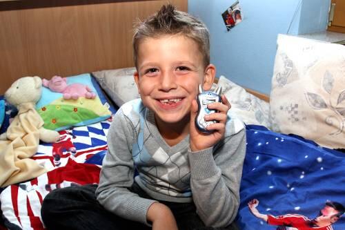 Mit seinem Kinder-Handy rief Sebastian Hilfe &ndash; und rettete seiner Oma das Leben.