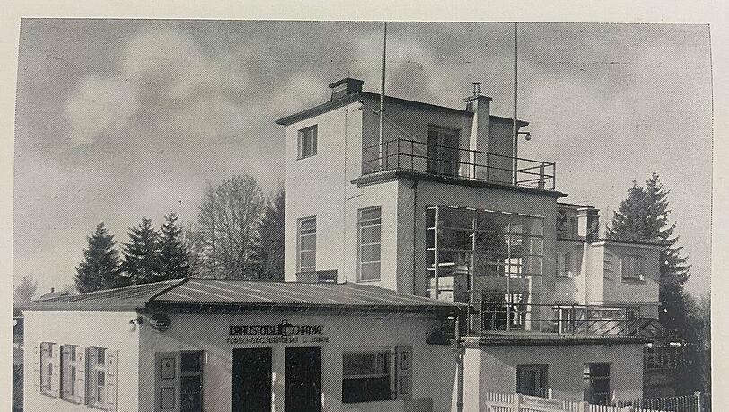 Die Forschungsbrauerei mit Stüberl im Jahr 1939. Das Ursprüngliche ist auch heute noch klar erkennbar – von außen und von innen.