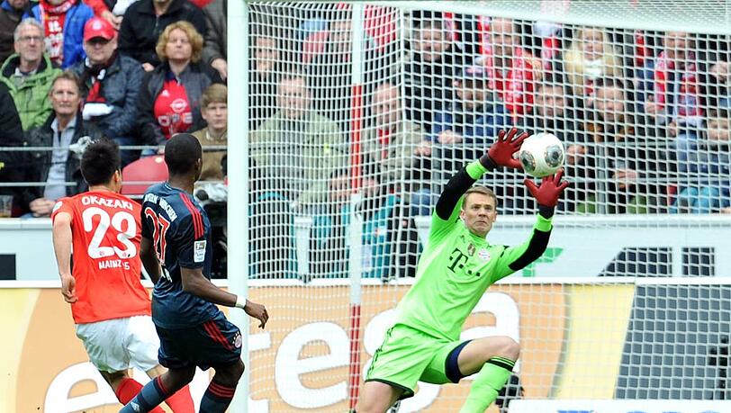 Manuel Neuer: Note 3. In der Anfangsviertelstunde mehr gefordert als in mancher Partie über 90 Minuten. Wäre bei Choupo-Motings Lattenkracher (46.) machtlos gewesen. Gegen Ende Libero. Manuel Neuer: Note 3. In der Anfangsviertelstunde mehr gefordert als in mancher Partie über 90 Minuten. Wäre bei Choupo-Motings Lattenkracher (46.) machtlos gewesen. Gegen Ende Libero.