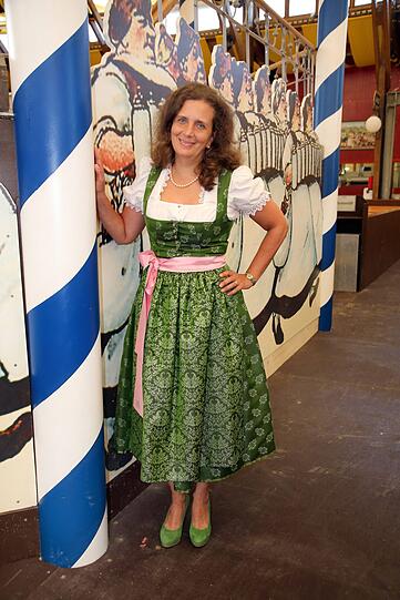 Auch im Winzerer Fähndl dabei: Arabella Pongratz, Peters Noch-Ehefrau.