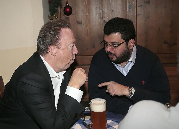 Nach der Pressekonferenz gab es ein gemeinsames Mittagessen mit den Löwen-Fans im Pschorr-Bräuhaus. Auch Investor Hasan Ismaik und Präsident Peter Casalette waren vor Ort.