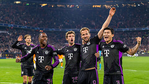 ´Beim 2:1 gegen Galatasaray machte Harry Kane (2.v.r.) per Doppelpack das Achtelfinale klar. Trotzdem ist die Gruppenphase auch für den Rekordmeister noch nicht vorbei.