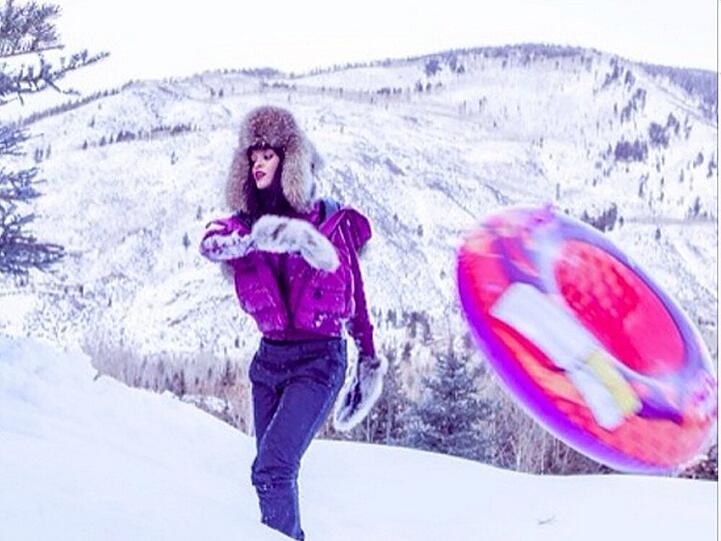Rihanna hat Spaß im Schnee